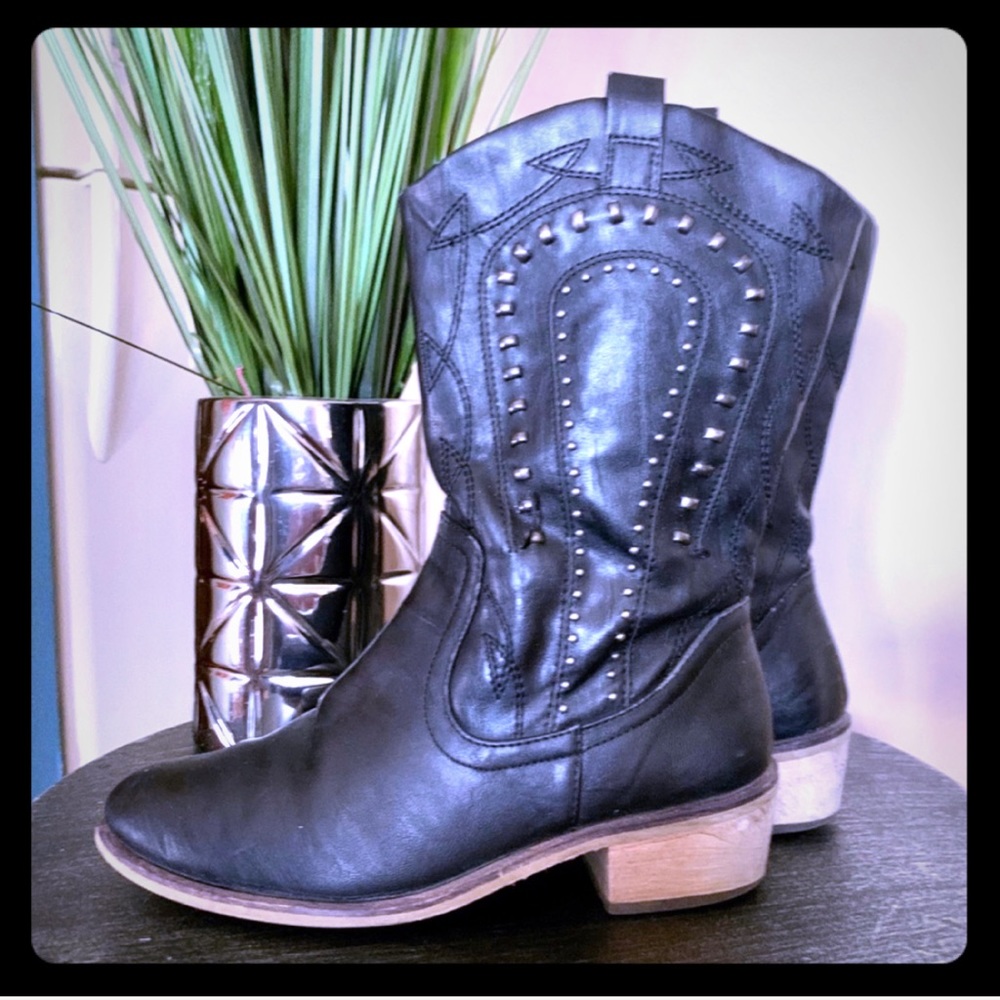 COPY - COPY - COPY - 🍁BearTrap Cowgirl Boots 👢